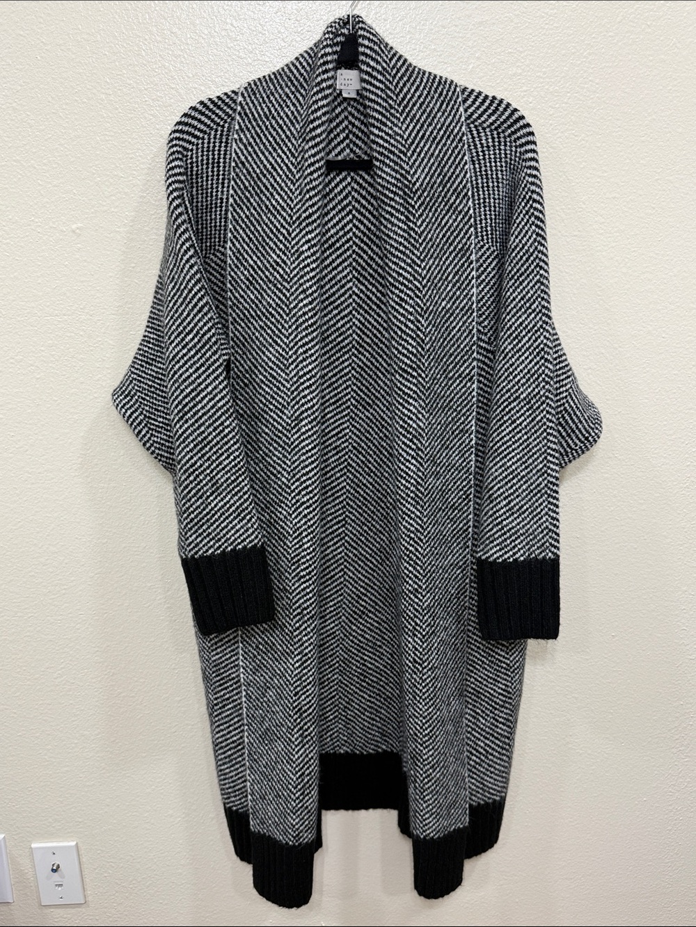 a new day Open-Front Black & White Herringbone Long Cardigan Sweater Size Small